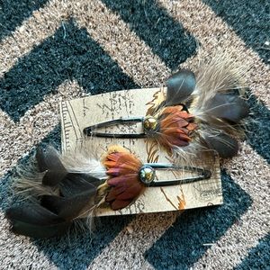 Nostalgic Feveur Feather Barrette Set NEW